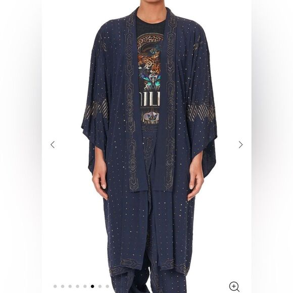 NWT CAMILLA SMALL 1300.00Mid Length Kimono Coat
Luxe Navy - Picture 7 of 7